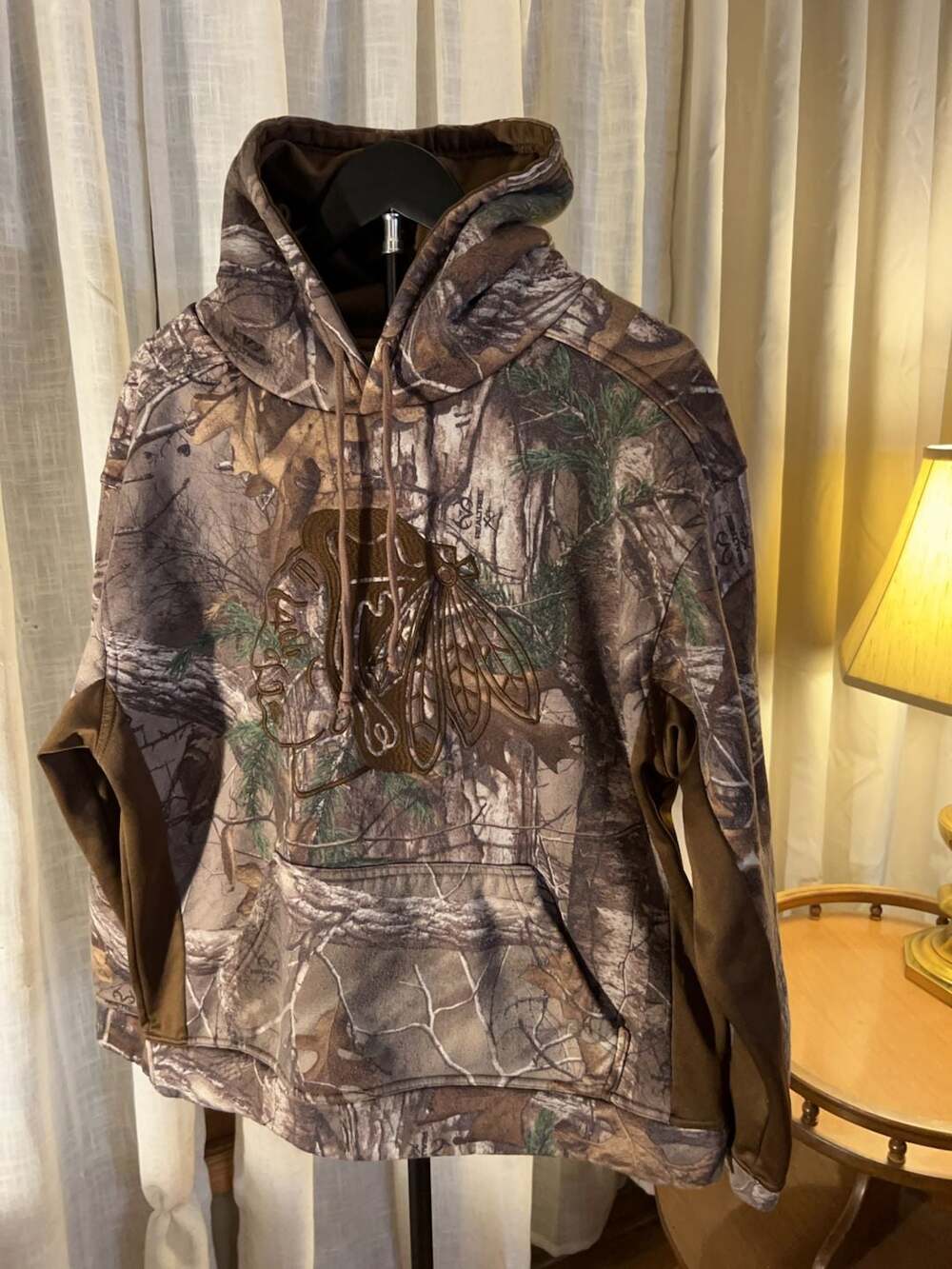 Old Time Hockey Chicago Blackhawks Realtree Camo Hoodie Size M